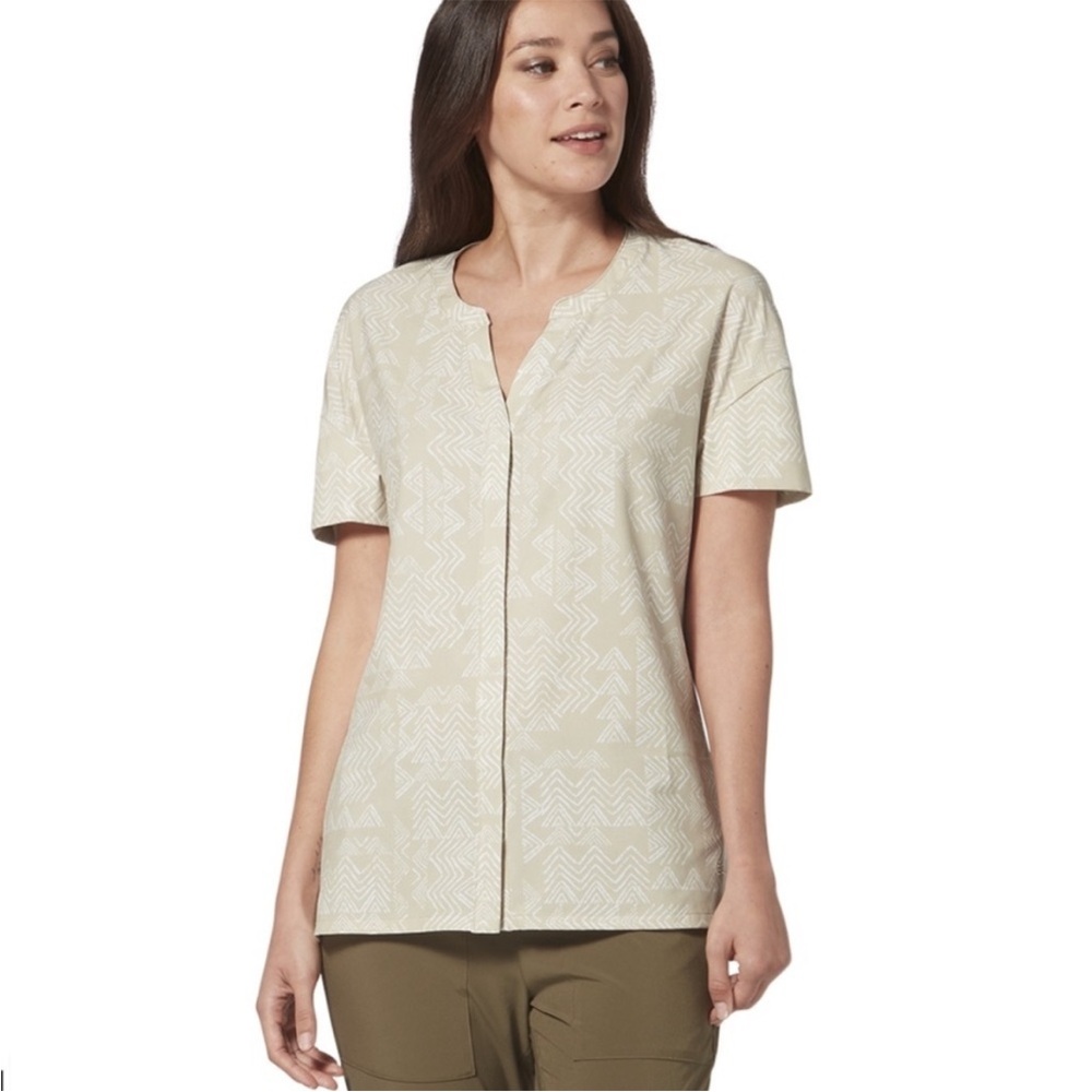 Royal Robbins Light Gray Short Sleeve Top